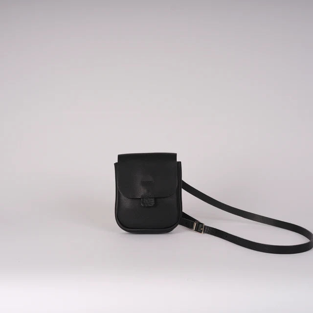 HALF ORBED TAB BAG - BLACK