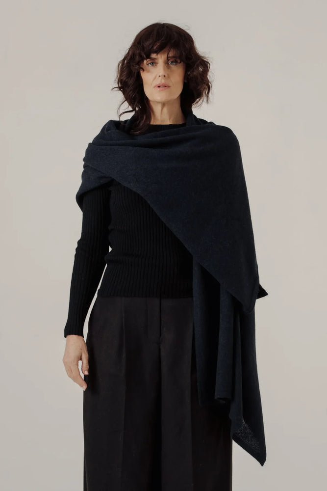 BABY ALPACA TRAVEL WRAP