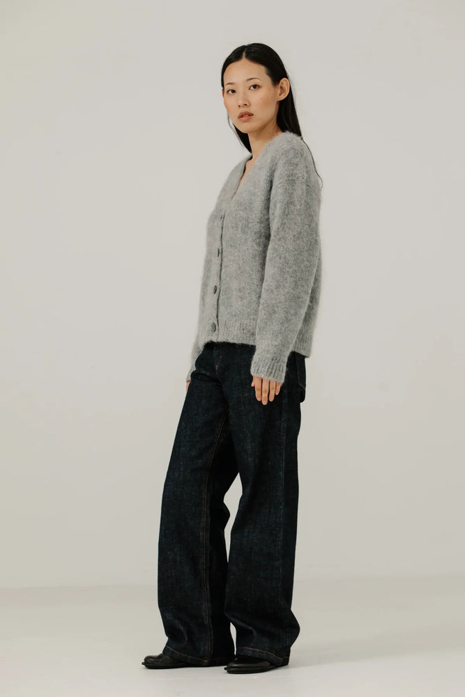 SURI ALPACA CARDIGAN - GREY