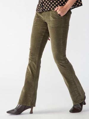 
            
                Load image into Gallery viewer, THE ROCKY SURPLUS CORDUROY PANT
            
        