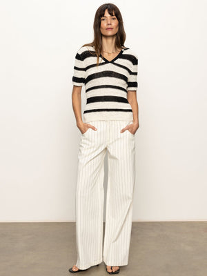 KNITTED COLLARED TOP