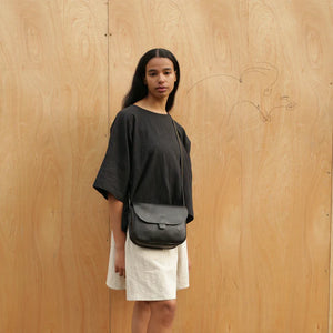 MIDI ORBED TAB BAG - BLACK