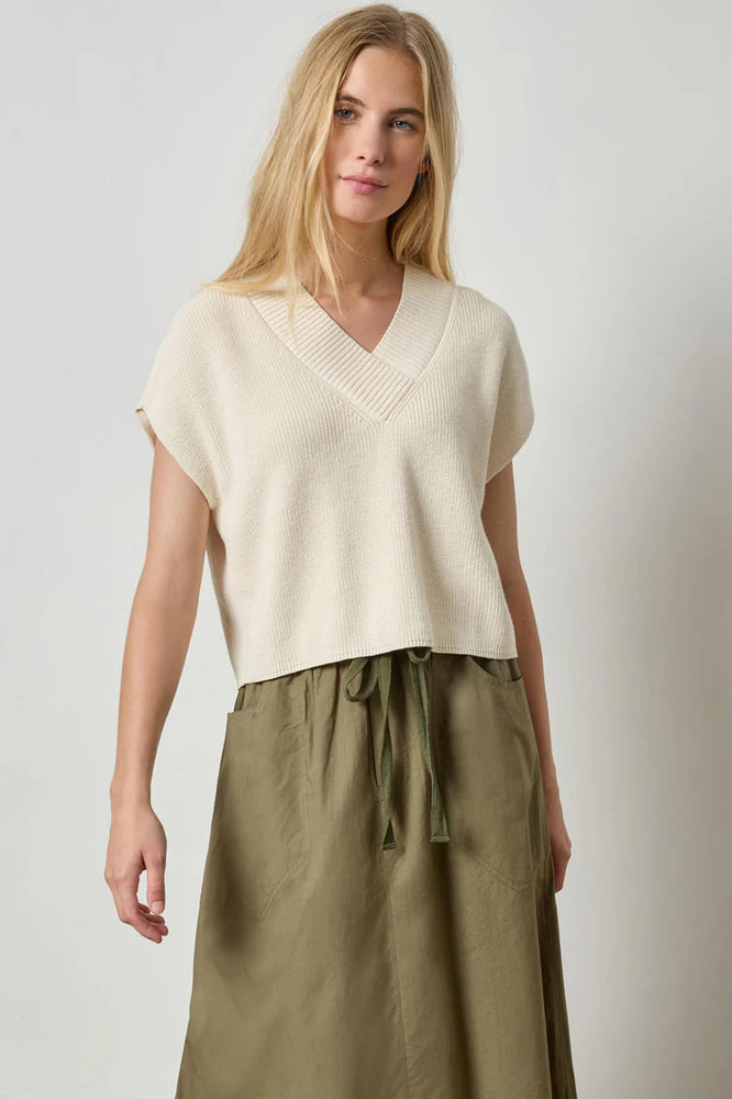 WIDE TRIM V-NECK SWEATER