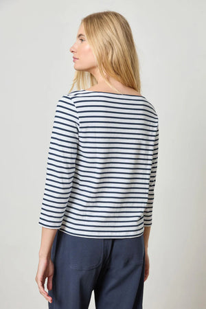 FRENCH BOATNECK