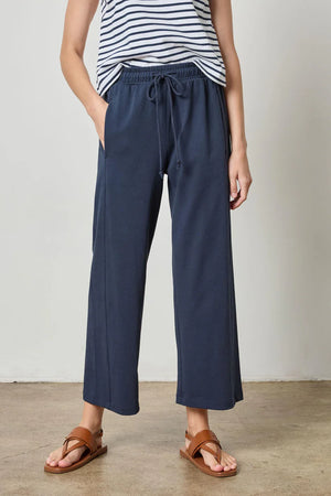 SEAMED WIDE LEG PANT