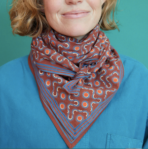 SUNDIAL SQUARE SCARF