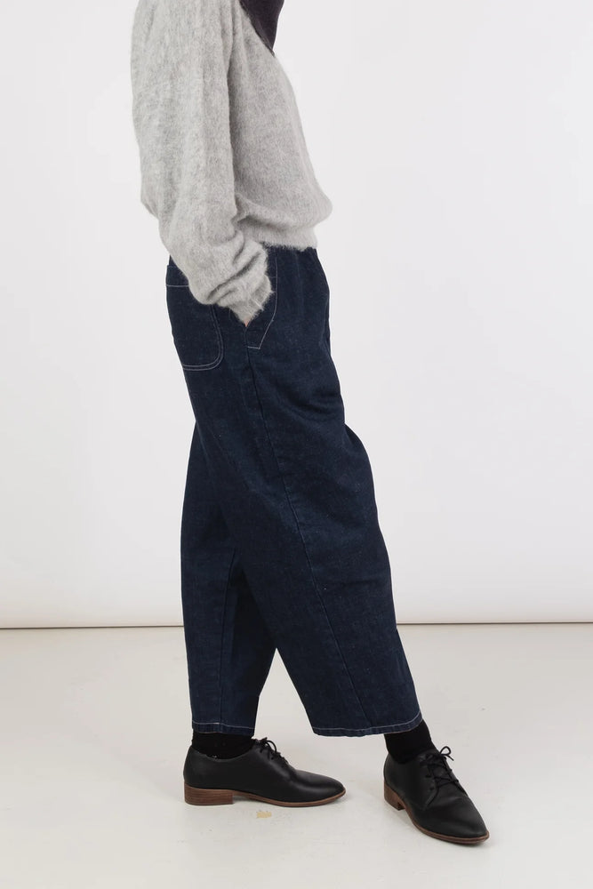 DARK INDIGO BARREL PANT