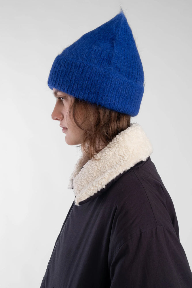 ELECTRIC BLUE BRUSHED RIB HAT