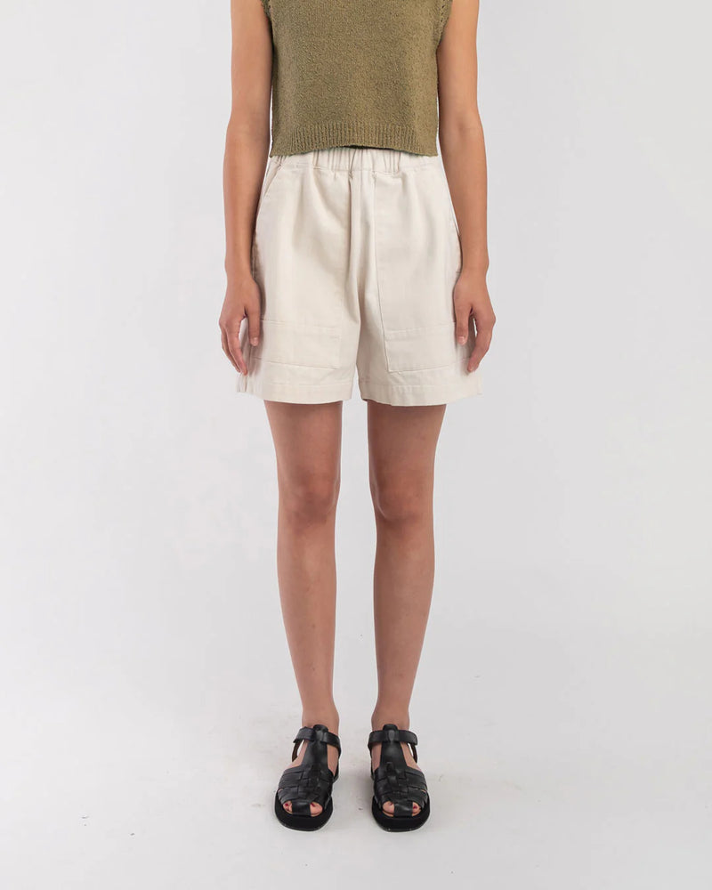 CREAM FIELD SHORT