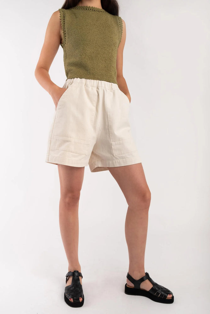 CREAM FIELD SHORT