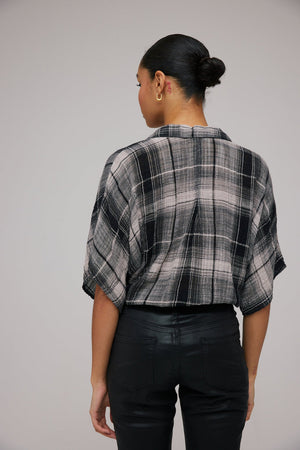 FLOWY TIE WAIST SHIRT