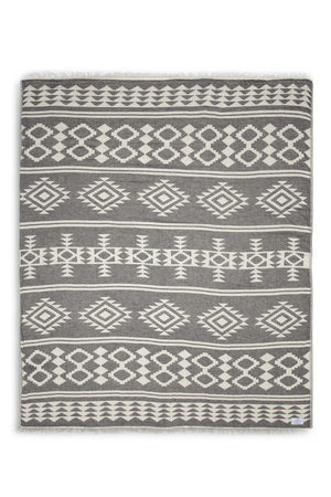 THE BEACH FLEECE THROW