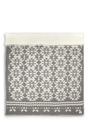 THE COAST FLEECE THROW