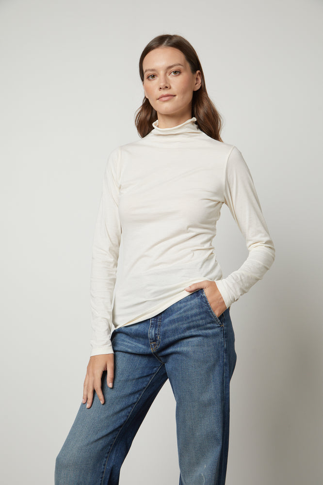 
            
                Load image into Gallery viewer, TALISIA COTTON TURTLENECK
            
        