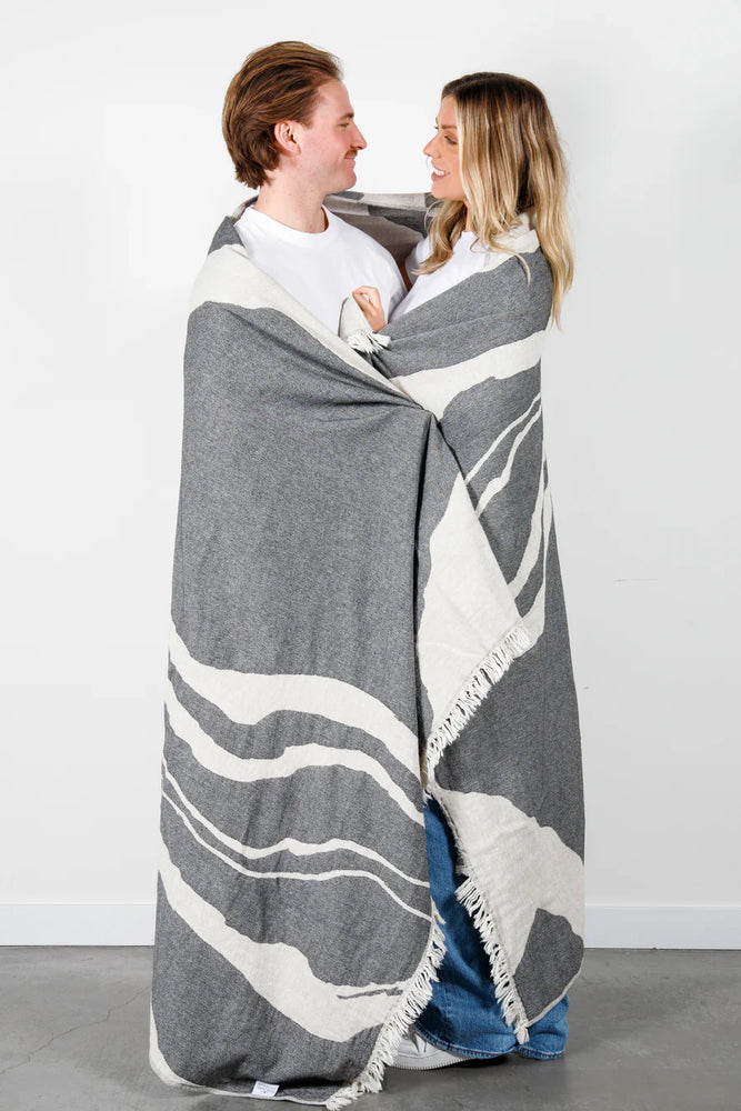 THE MARA WOOL THROW