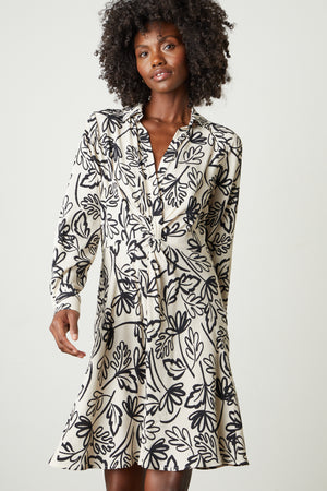 
            
                Load image into Gallery viewer, STEPHIE CREPE DRESS
            
        
